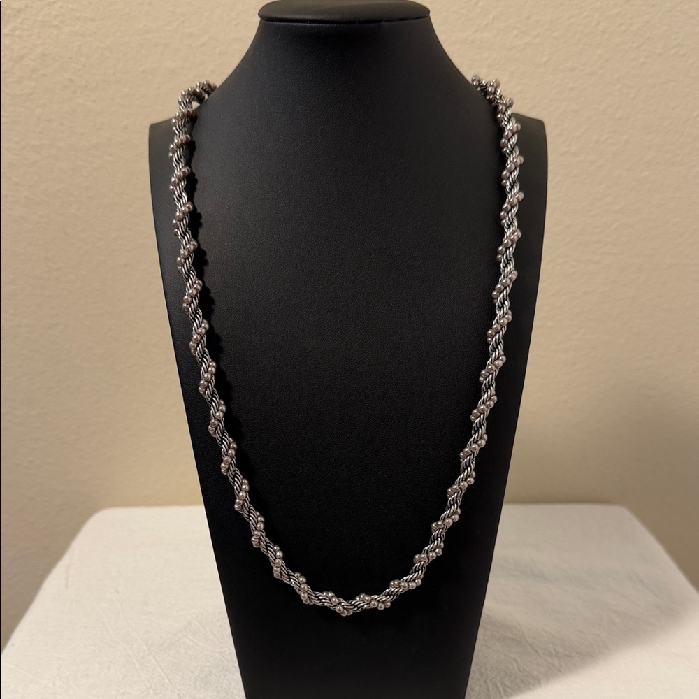 Loft Elegant Silver Twisted Rope Necklace